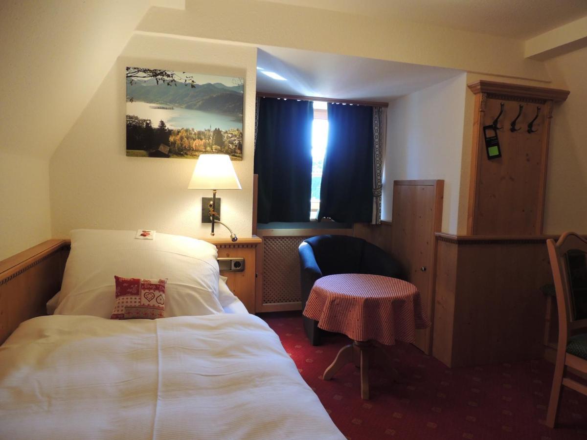 Alpenhof Hotell Gauting Exteriör bild