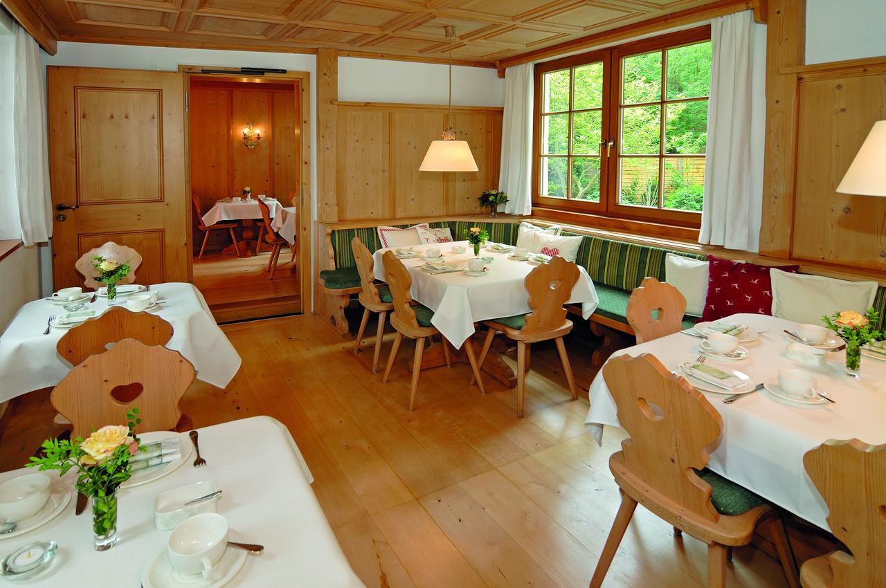 Alpenhof Hotell Gauting Exteriör bild