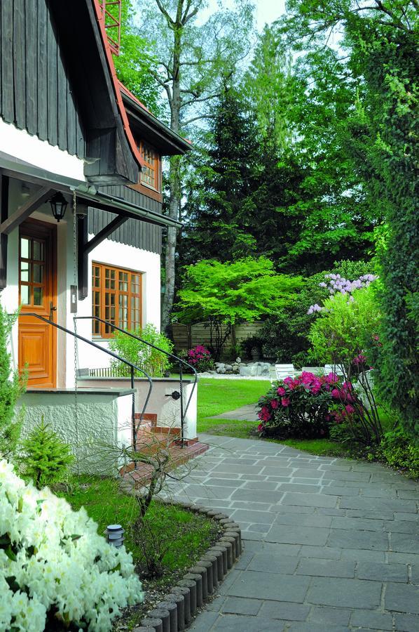 Alpenhof Hotell Gauting Exteriör bild